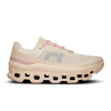 En los zapatos Moon Fawn de Cloudmonster 01