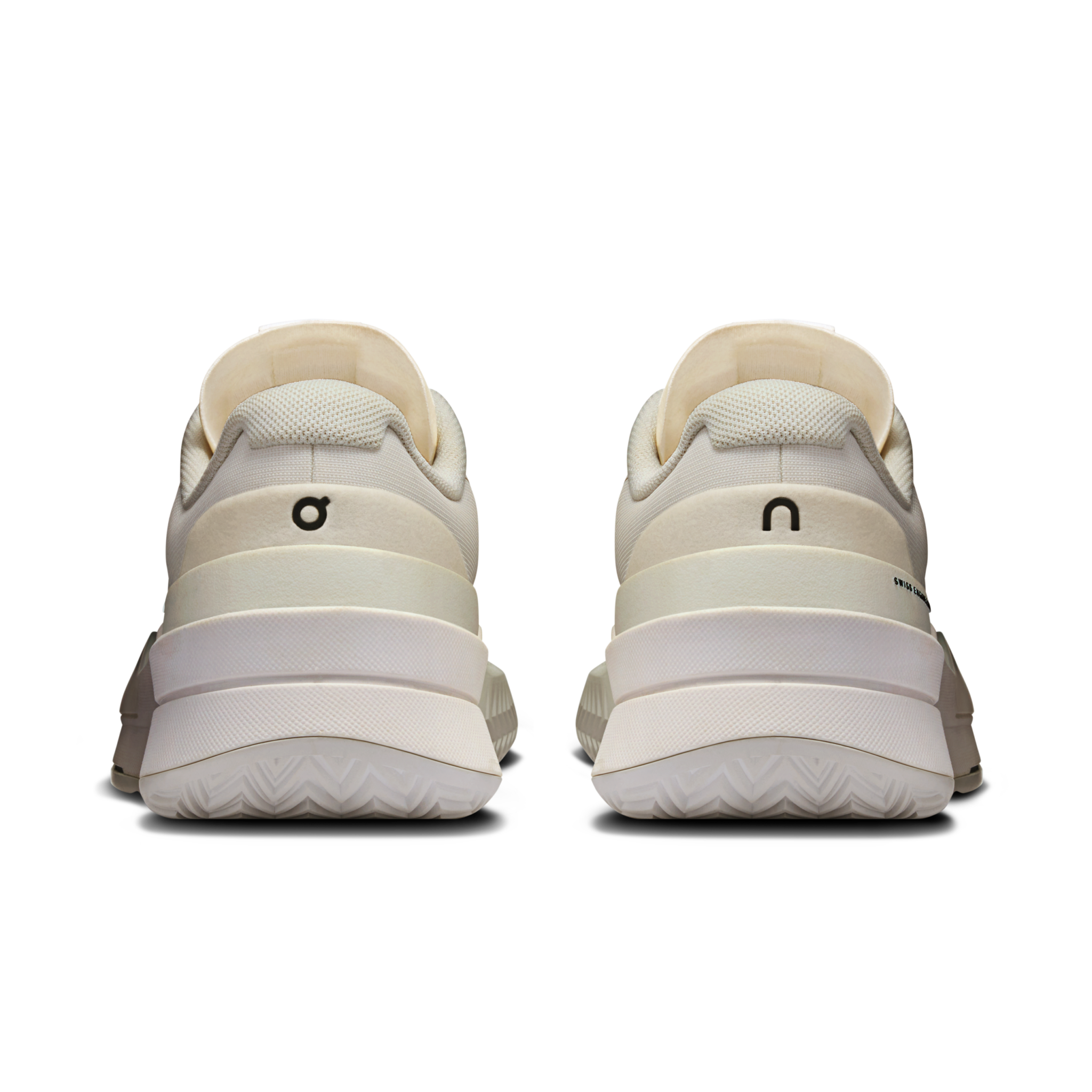 Tenis On Cloud All White THE ROGER Pro 2 03
